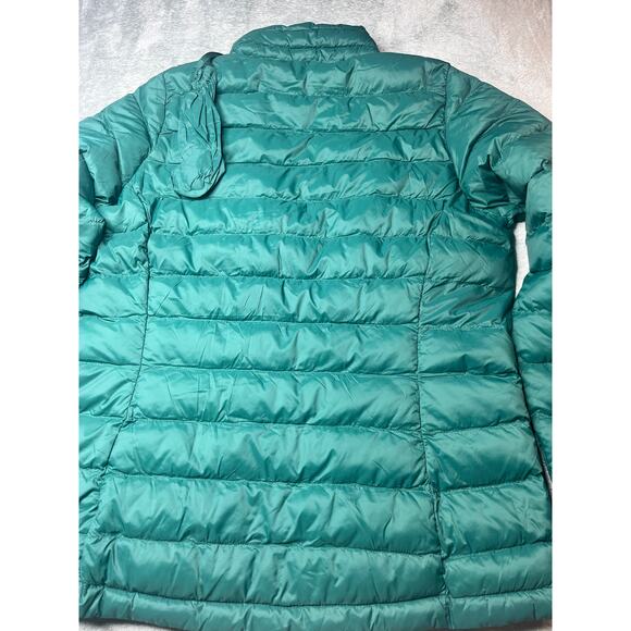 Amazon Essentials Long-Sleeve Water-Resistant Packable Jacket Size Medium - Picture 3 of 7